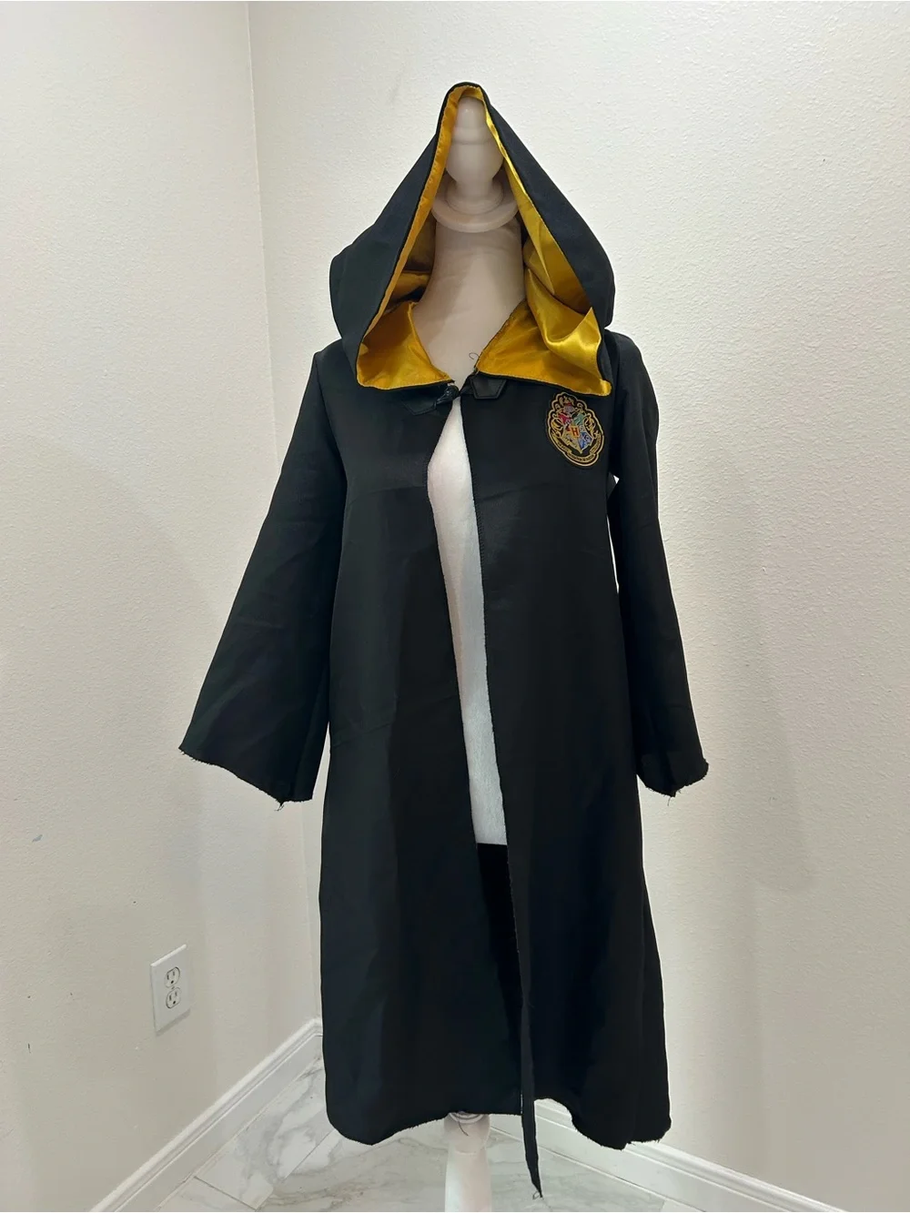 Wizarding World of Harry Potter Wizard Robe Costume with Hood, Kids Size M 7-8